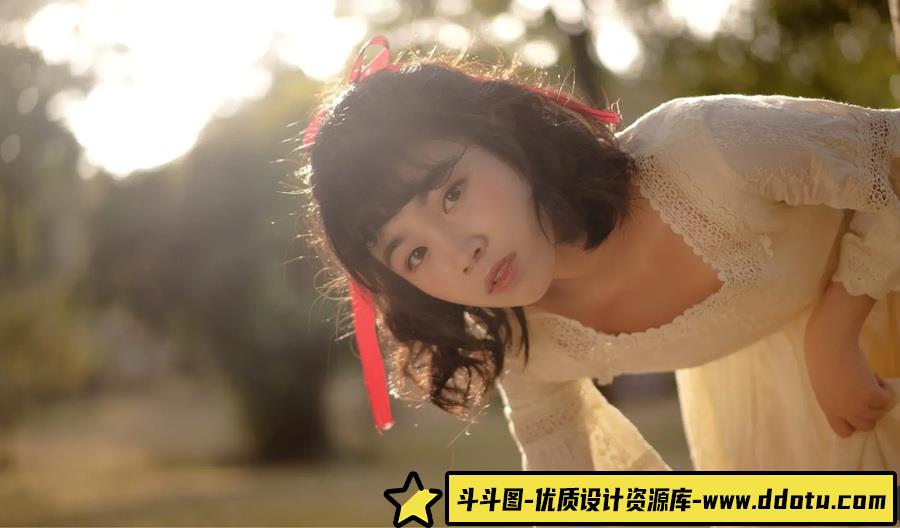 079-出逃日 -摄影参考审美提升 [14P-46.75 MB]