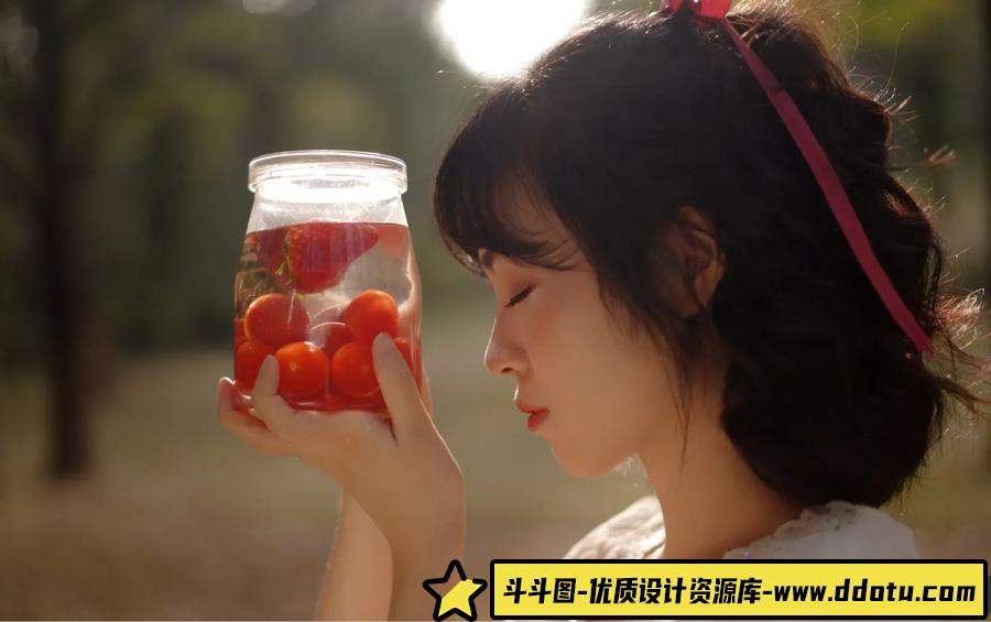 079-出逃日 -摄影参考审美提升 [14P-46.75 MB]