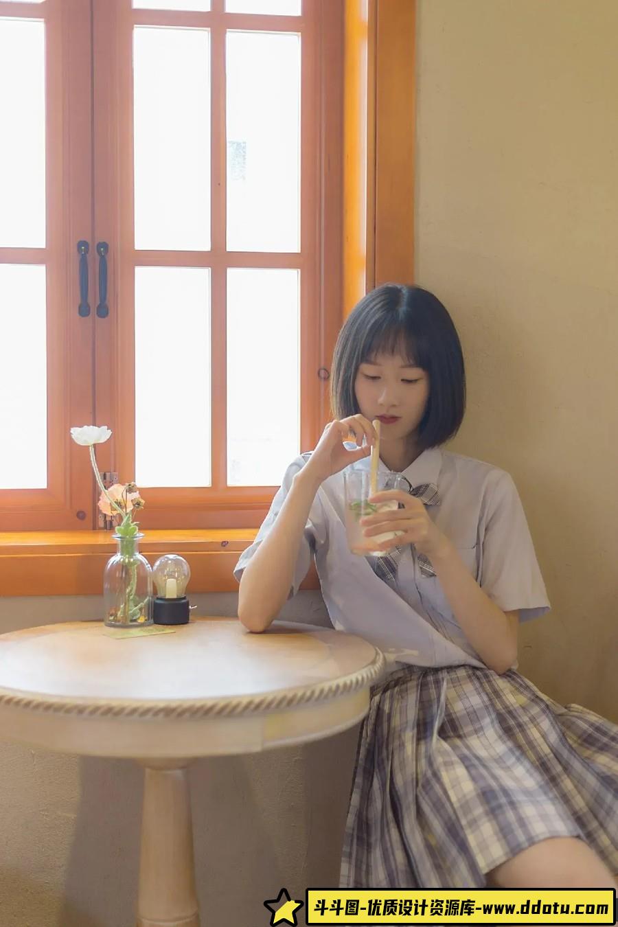 少女与JK -摄影参考审美提升 [10P-24.98 MB]