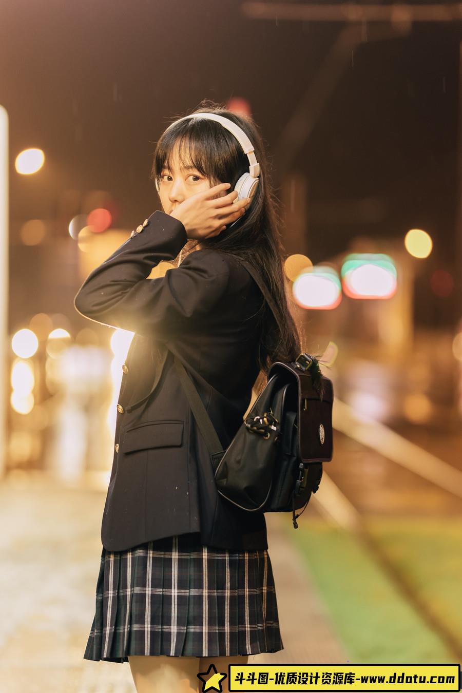 雨夜 -摄影参考审美提升 [17P-34.62 MB]-斗斗图
