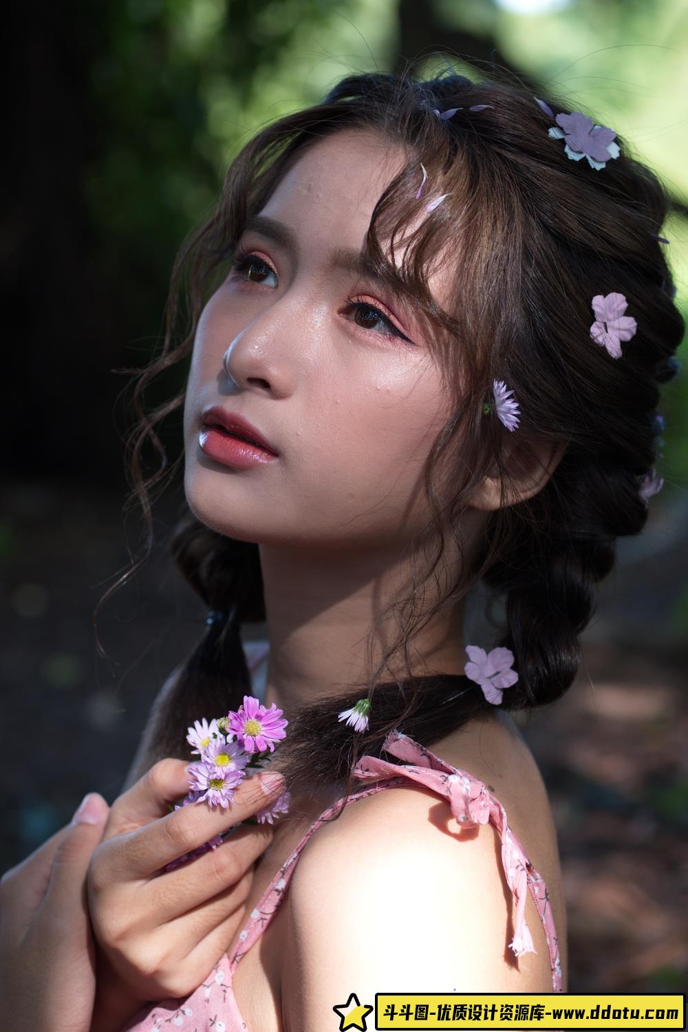 想练修图没有原片？精选少女人像摄影RAW原图-斗斗图