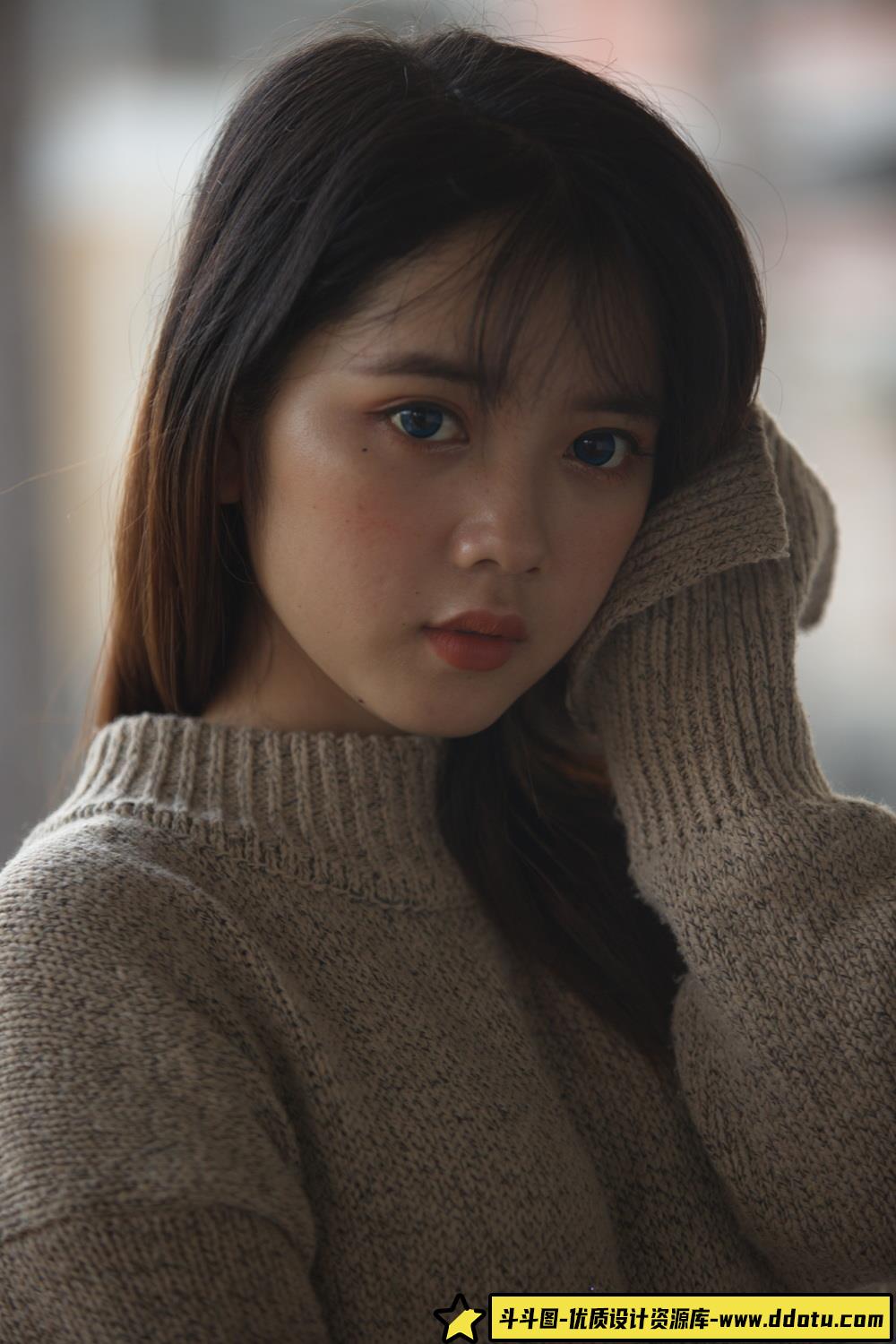 想练修图没有原片？高级情绪少女RAW原片来了！-斗斗图
