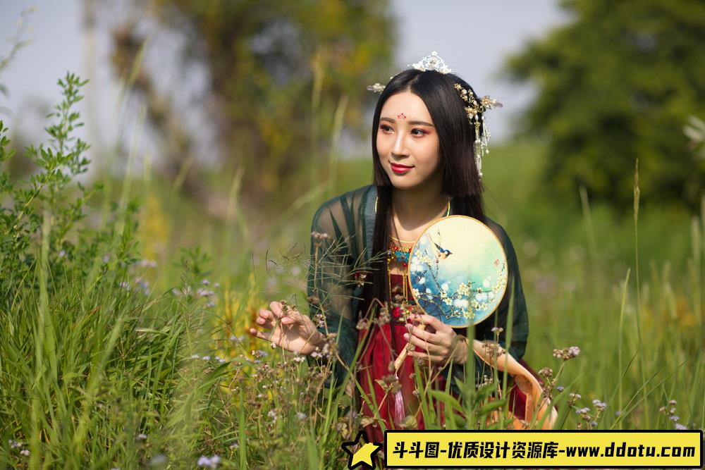 想练修图没有原片？花伞璎珞汉服美女写真RAW原图来了！-斗斗图