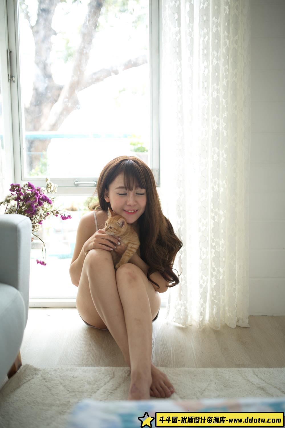 想练修图没有原片？​4套清纯甜美少女写真原片合集来了！-斗斗图